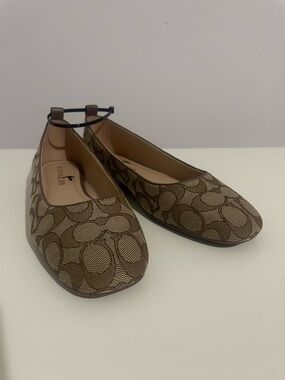 Coach Brown Signature Canvas Slip-On Flats Brand New Never Worn 7.5